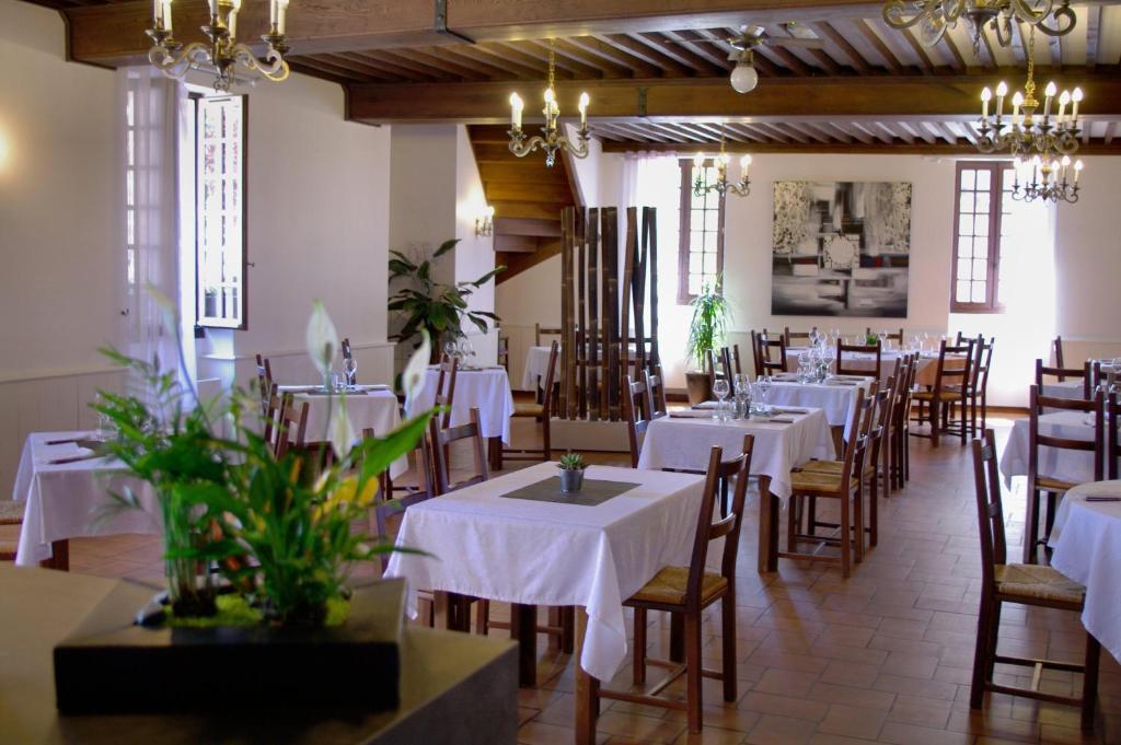 Hotel Restaurant Le St Julien 바레츠 외부 사진